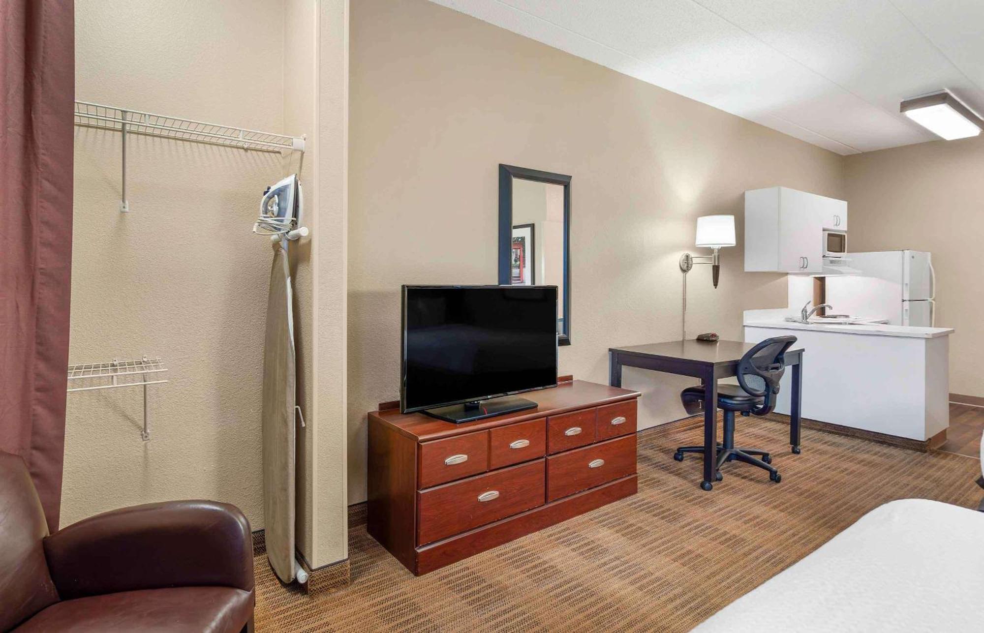 Extended Stay America Select Suites - Chicago - Lisle Dış mekan fotoğraf